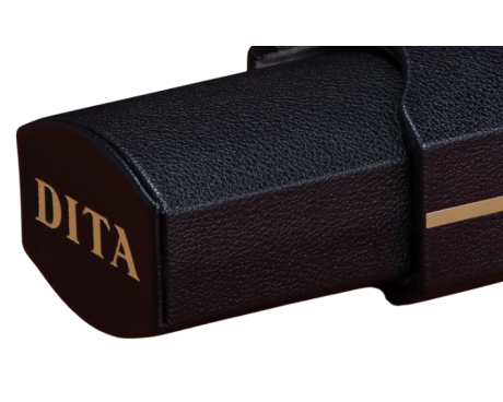 169122-Grand étui Dita en cuir