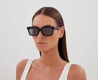 Óculos de Sol Gucci Lettering GG1543S