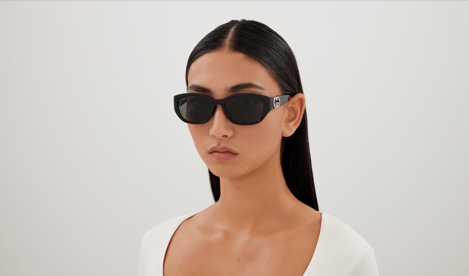 Lunettes de soleil Gucci Emblem GG1826SK