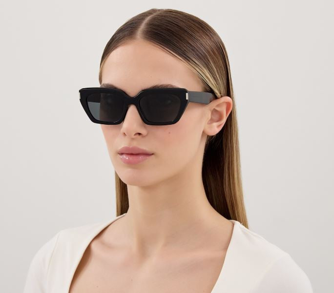 Óculos de Sol Saint Laurent Corner Angle SL 826 PAGE