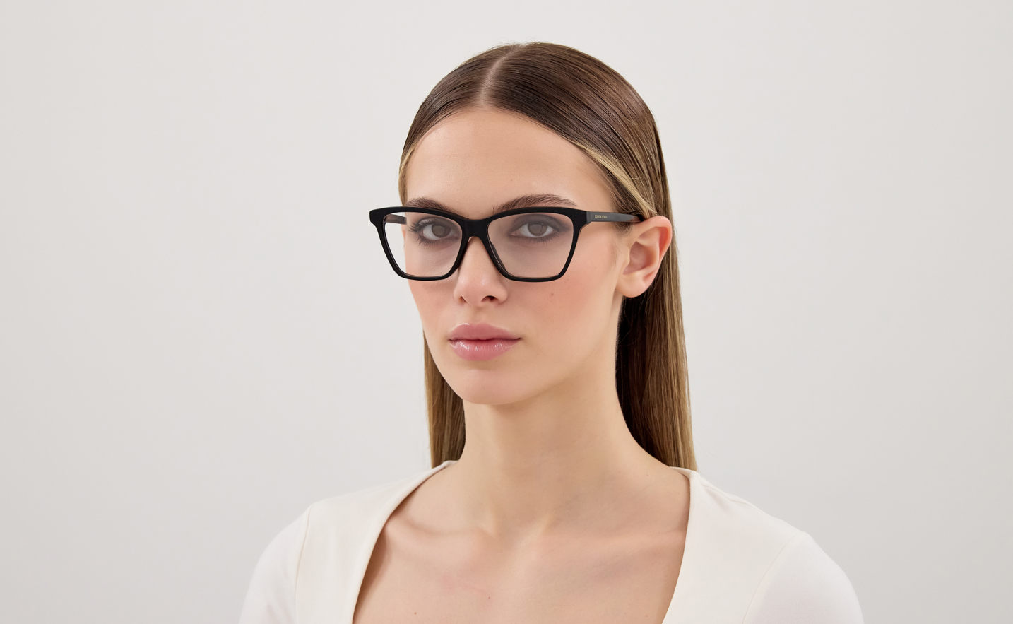 Brille Bottega Veneta Logo BV1421O