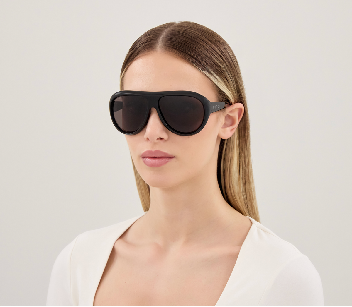 Lunettes de soleil Gucci Logo GG2270S