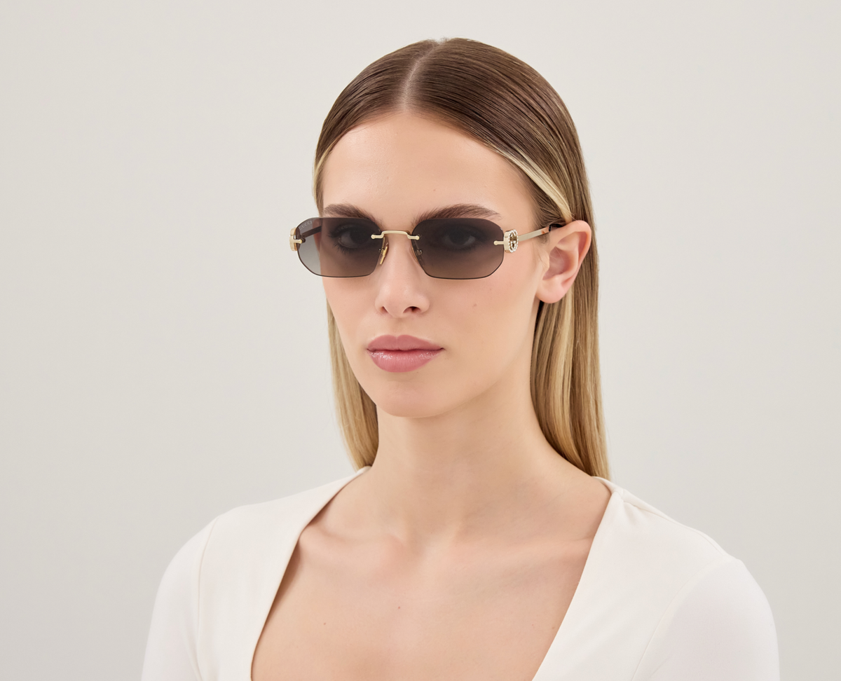 Lunettes de soleil Gucci Emblem GG2228S